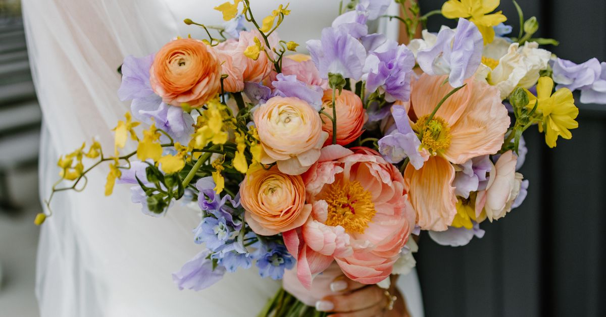 Pastel floral bouquet in vibrant spring wedding